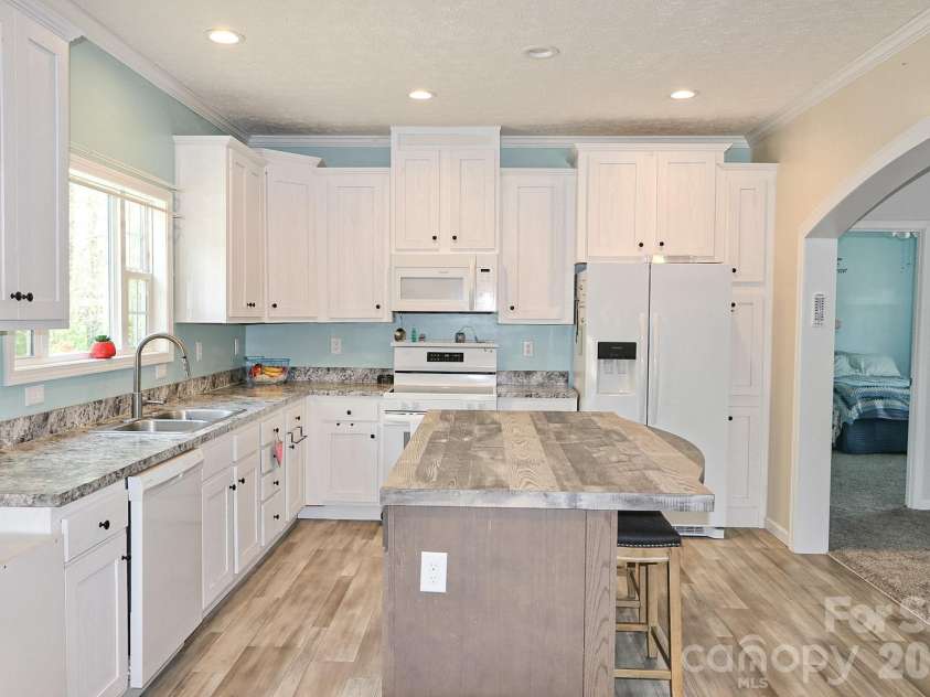 2311 Lafayette Street, Shelby, NC 28152.  MLS# CAR4369329, YatesRealty ID 11284. 