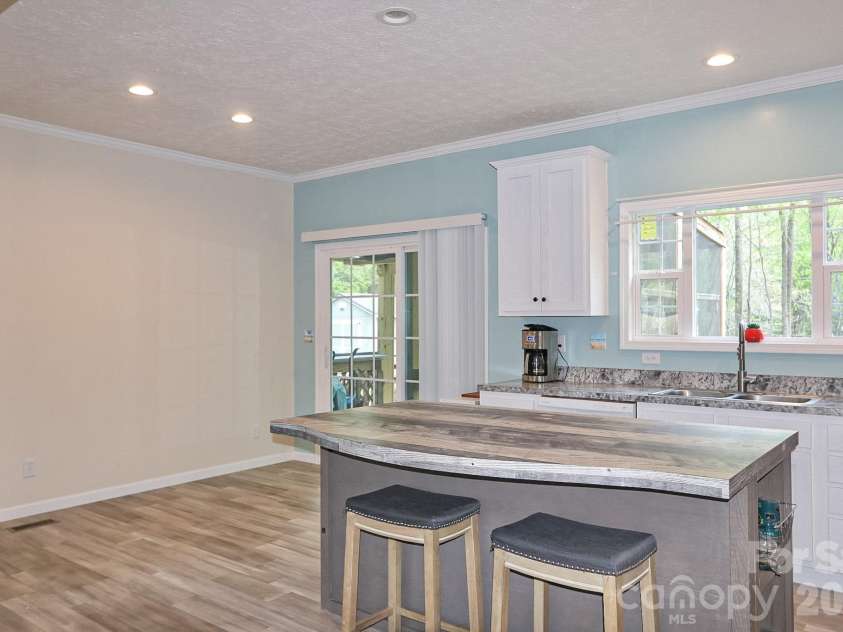 2311 Lafayette Street, Shelby, NC 28152.  MLS# CAR4369329, YatesRealty ID 11284. 