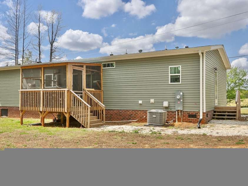 2311 Lafayette Street, Shelby, NC 28152.  MLS# CAR4369329, YatesRealty ID 11284. 