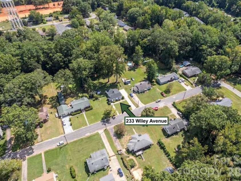 223 Wiley Avenue, York, SC 29745.  MLS# CAR4369361, YatesRealty ID 11286. 