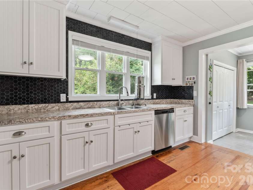 223 Wiley Avenue, York, SC 29745.  MLS# CAR4369361, YatesRealty ID 11286. 