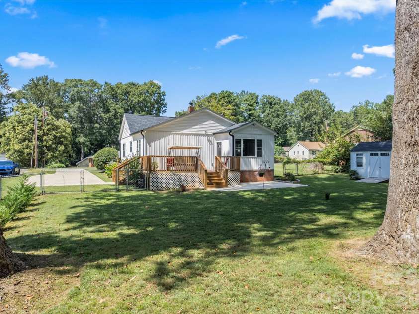 223 Wiley Avenue, York, SC 29745.  MLS# CAR4369361, YatesRealty ID 11286. 