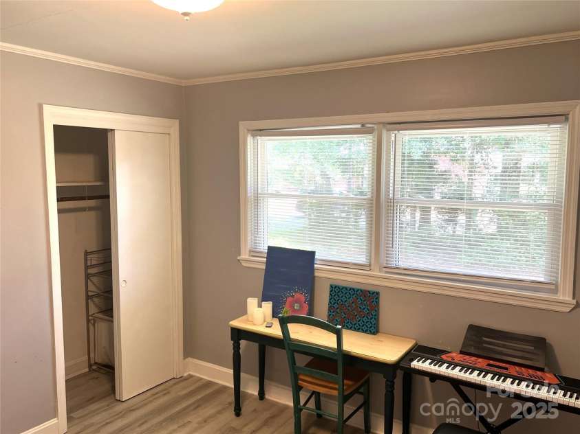 5 Hamden Circle, Cheraw, SC 29520.  MLS# CAR4256305, YatesRealty ID 11287. 