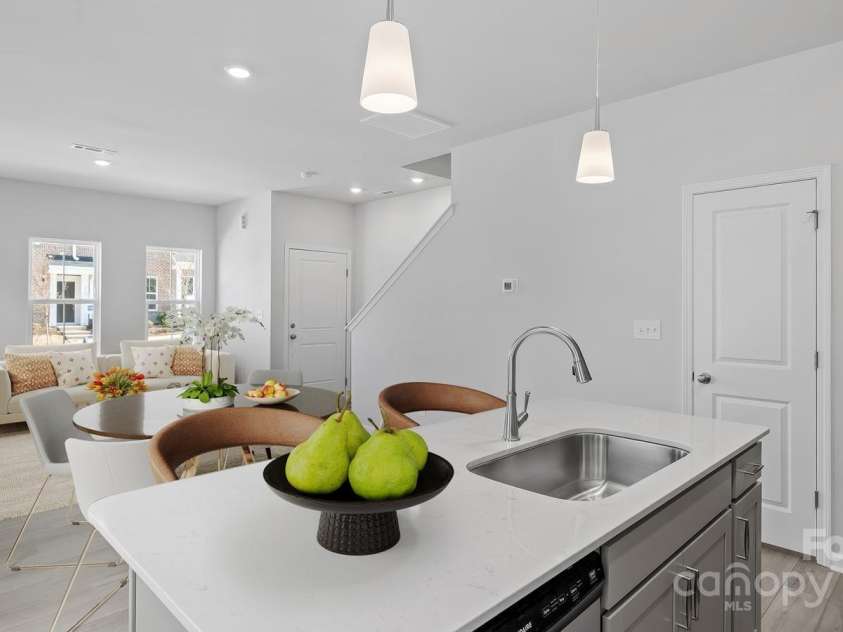 2914 Sloan Drive, Charlotte, NC 28208.  MLS# CAR4256666, YatesRealty ID 11288. Virtually Staged