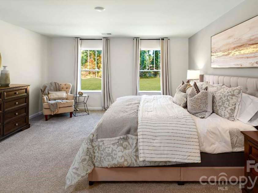 602 Dazzle Loop, Newton, NC 28658.  MLS# CAR4369378, YatesRealty ID 11288. 