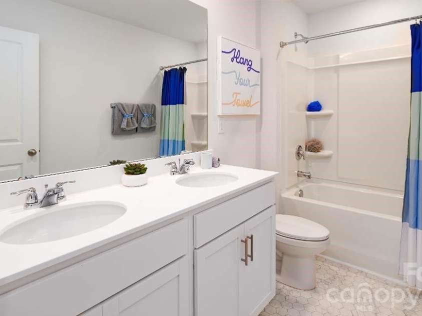 602 Dazzle Loop, Newton, NC 28658.  MLS# CAR4369378, YatesRealty ID 11288. 