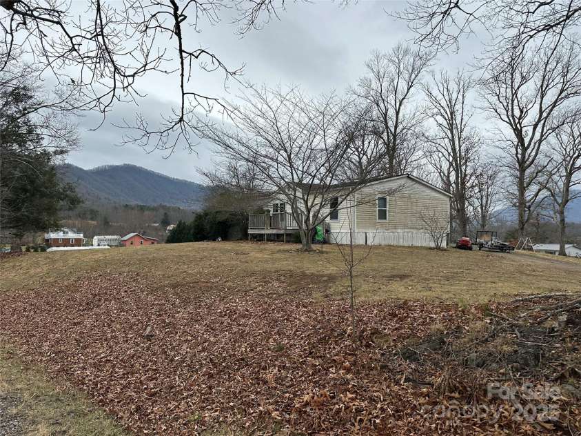 537 Old Newfound Road, Leicester, NC 28748.  MLS# CAR4222020, YatesRealty ID 1129. One double wide