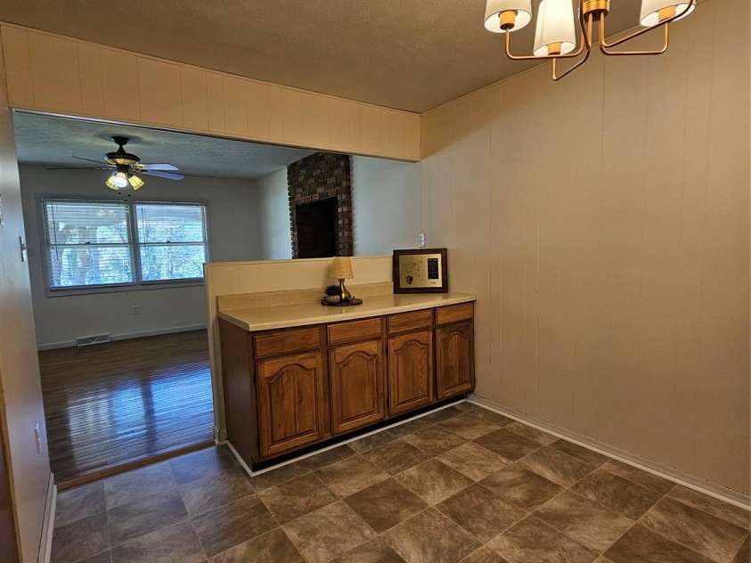 3220 Sweeten Creek Road, Asheville, NC 28803.  MLS# CAR4366165, YatesRealty ID 11290. Dining Area