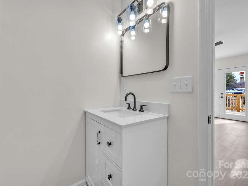 276 Bob McNeill Road, West Jefferson, NC 28694.  MLS# CAR4256649, YatesRealty ID 11292. 