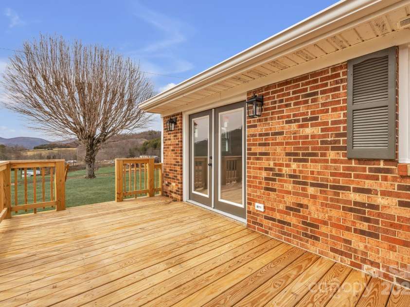 276 Bob McNeill Road, West Jefferson, NC 28694.  MLS# CAR4256649, YatesRealty ID 11292. 