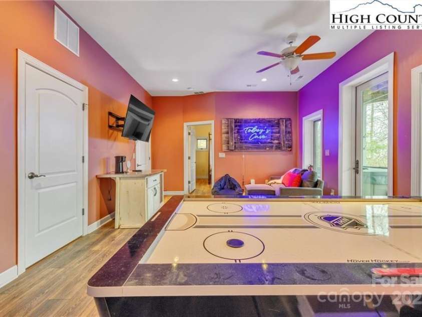 244 Gap Trail, Fleetwood, NC 28626.  MLS# CAR4256729, YatesRealty ID 11293. 