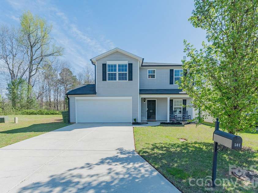 501 Caden Village Circle, Lexington, NC 27295.  MLS# CAR4363549, YatesRealty ID 11293. 