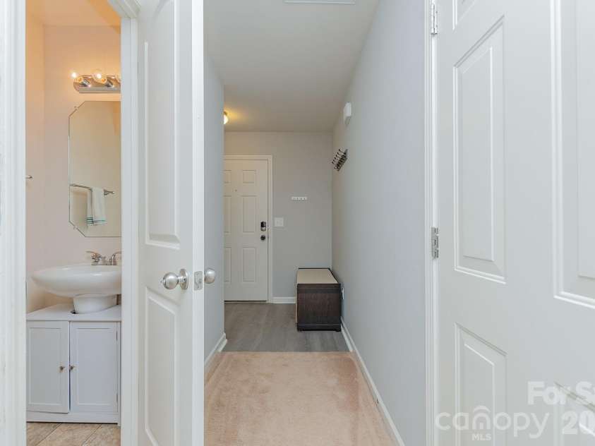 501 Caden Village Circle, Lexington, NC 27295.  MLS# CAR4363549, YatesRealty ID 11293. 