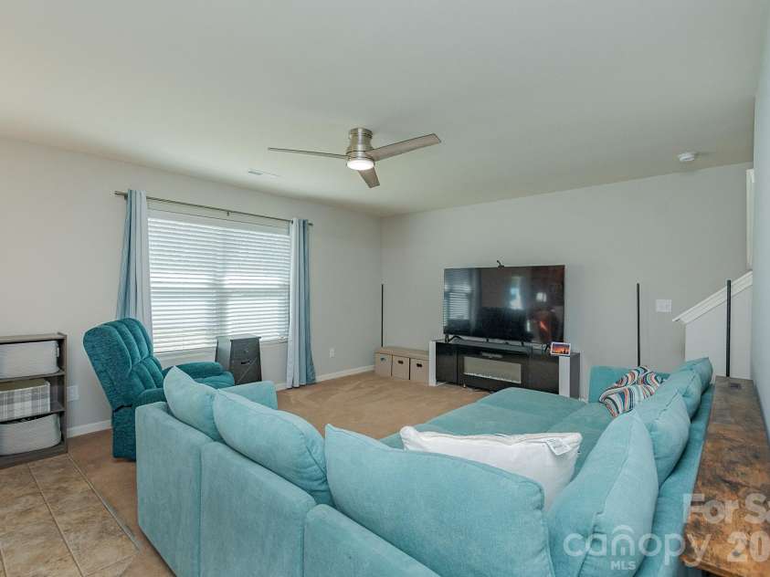 501 Caden Village Circle, Lexington, NC 27295.  MLS# CAR4363549, YatesRealty ID 11293. 