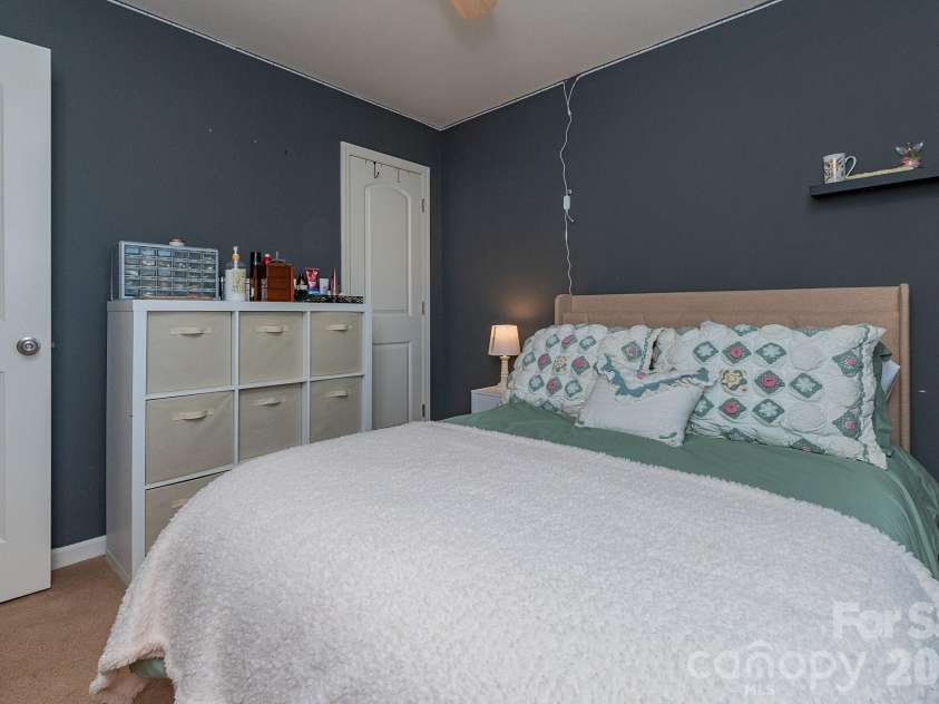 501 Caden Village Circle, Lexington, NC 27295.  MLS# CAR4363549, YatesRealty ID 11293. 