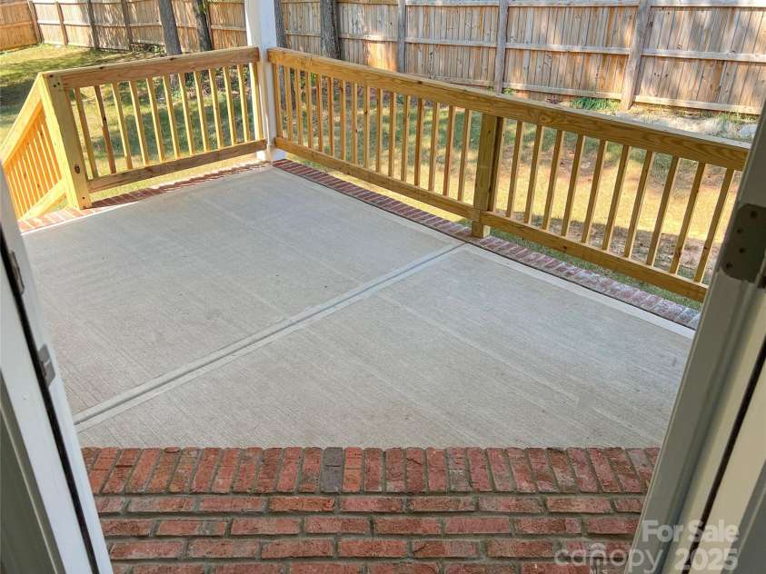 4049 Fincher Road, Matthews, NC 28104.  MLS# CAR4252198, YatesRealty ID 11296. 