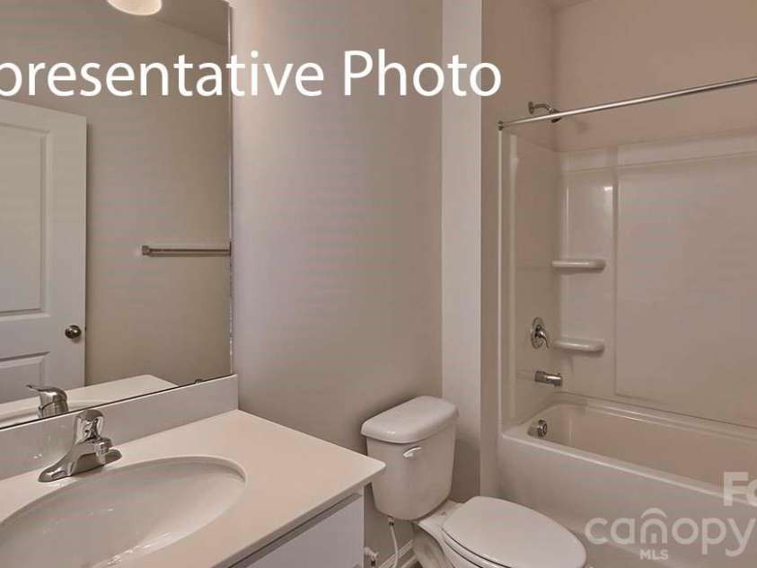 6519 Barcelona Way, Charlotte, NC 28214.  MLS# CAR4387546, YatesRealty ID 11296. 