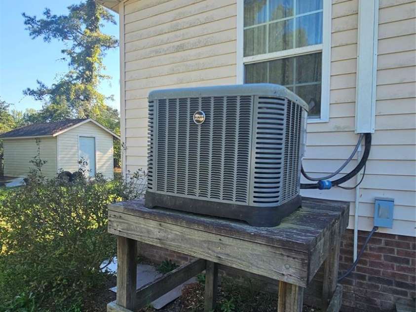 2704 Chambers Street, Lumberton, NC 28358.  MLS# CAR4256781, YatesRealty ID 11298. 