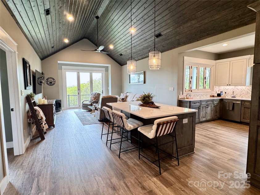 70 Paynes Court, Roaring Gap, NC 28668.  MLS# CAR4253992, YatesRealty ID 11299. 