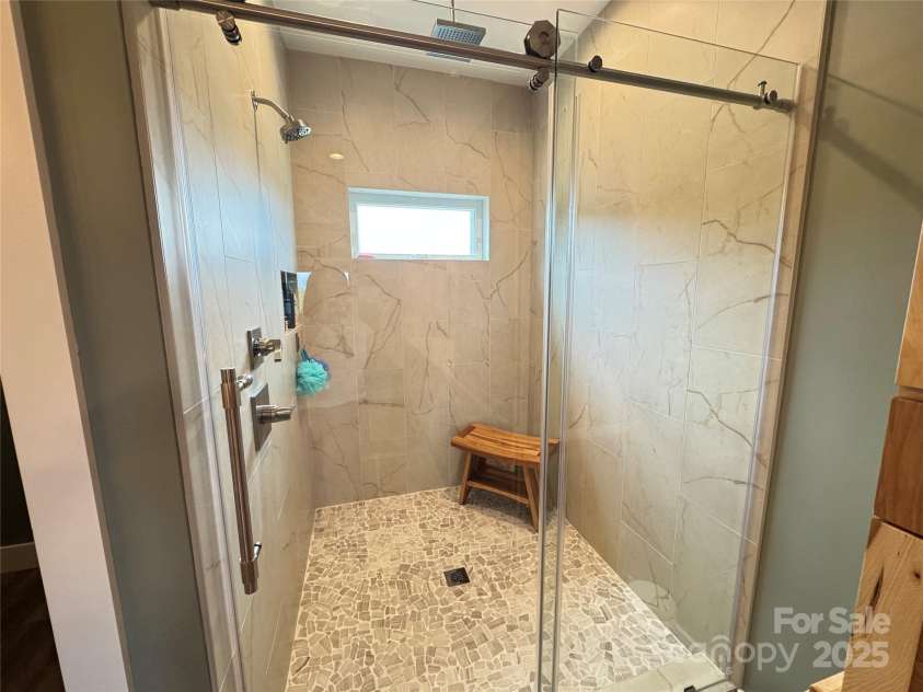 70 Paynes Court, Roaring Gap, NC 28668.  MLS# CAR4253992, YatesRealty ID 11299. 