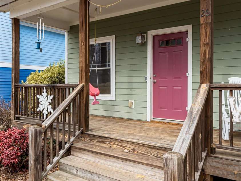 26 Lamar Avenue, Asheville, NC 28803.  MLS# CAR4215412, YatesRealty ID 1130. 