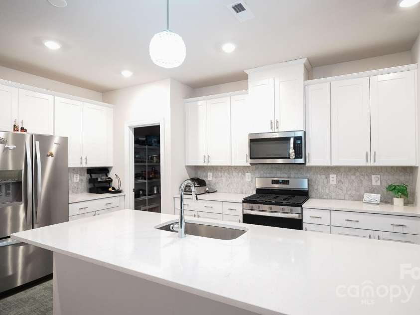 486 Olympia Way, York, SC 29745.  MLS# CAR4326313, YatesRealty ID 1130. 