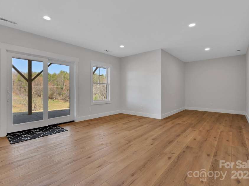 132 Golden Pasture Drive, Fletcher, NC 28732.  MLS# CAR4225018, YatesRealty ID 11306. Family Room