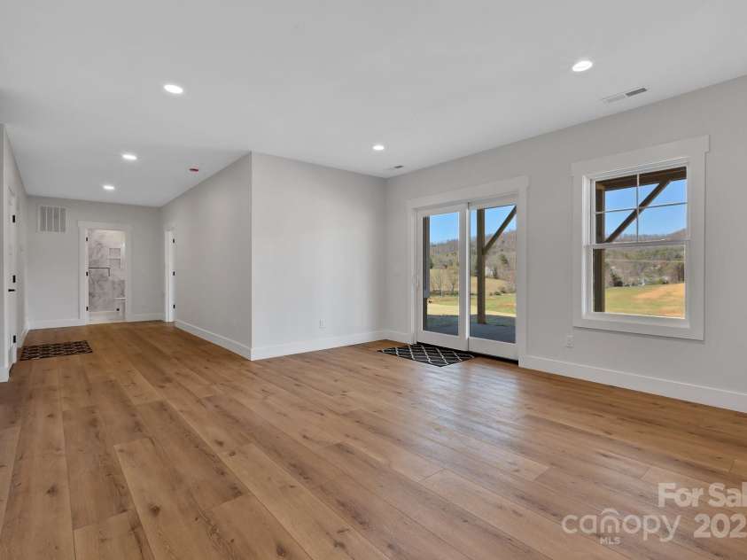 132 Golden Pasture Drive, Fletcher, NC 28732.  MLS# CAR4225018, YatesRealty ID 11306. Family Room