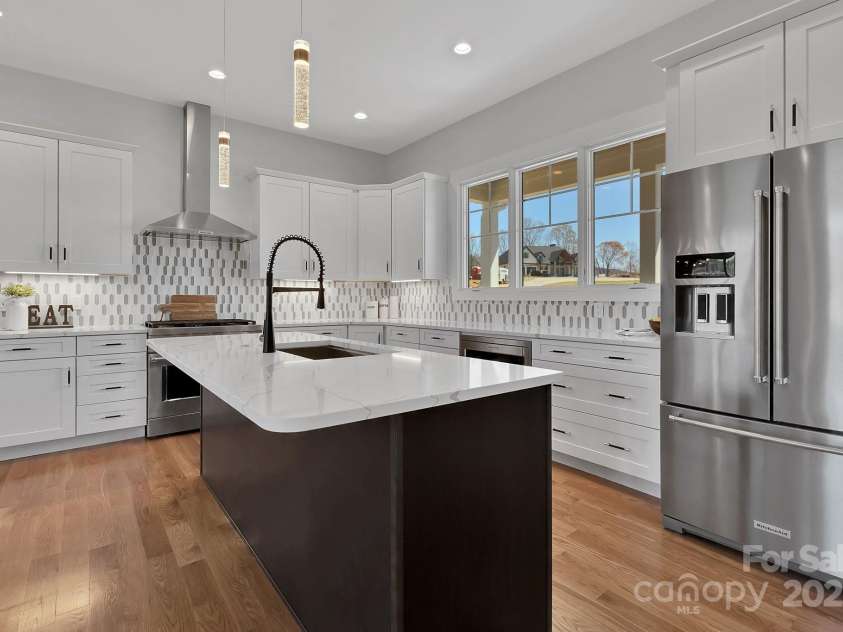 132 Golden Pasture Drive, Fletcher, NC 28732.  MLS# CAR4225018, YatesRealty ID 11306. Kitchen