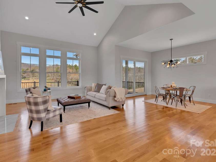 132 Golden Pasture Drive, Fletcher, NC 28732.  MLS# CAR4225018, YatesRealty ID 11306. Living Room