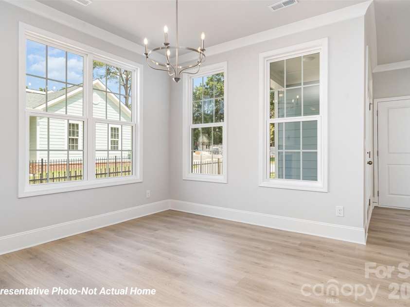 10225 Rainier Trail Drive, Huntersville, NC 28078.  MLS# CAR4341081, YatesRealty ID 11307. Dining