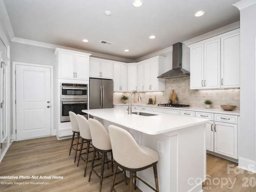 10225 Rainier Trail Drive, Huntersville, NC 28078.  MLS# CAR4341081, YatesRealty ID 11307. Kitchen-Virtually Staged