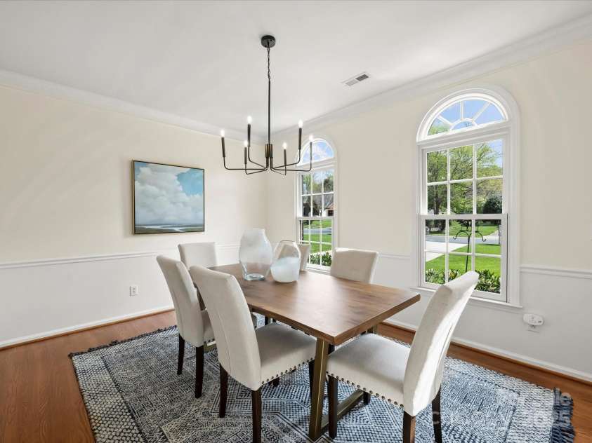 213 Walnut Point Drive, Matthews, NC 28105.  MLS# CAR4246616, YatesRealty ID 11307. Dining Room