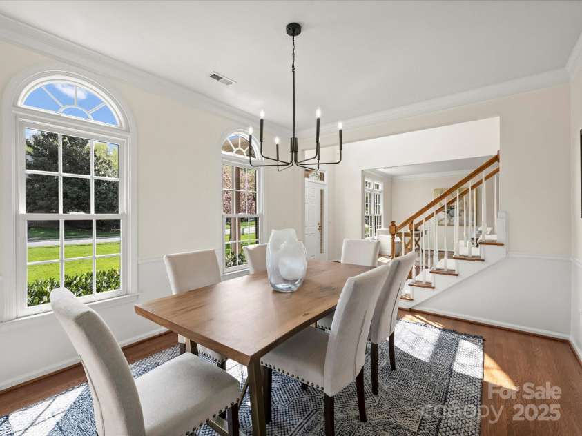 213 Walnut Point Drive, Matthews, NC 28105.  MLS# CAR4246616, YatesRealty ID 11307. Dining Room