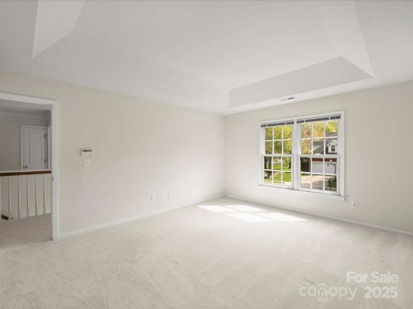213 Walnut Point Drive, Matthews, NC 28105.  MLS# CAR4246616, YatesRealty ID 11307. Primary