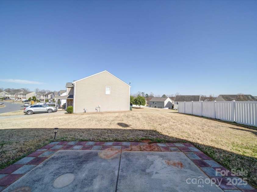 1000 Sweetgum Street, Gastonia, NC 28054.  MLS# CAR4232929, YatesRealty ID 11308. 