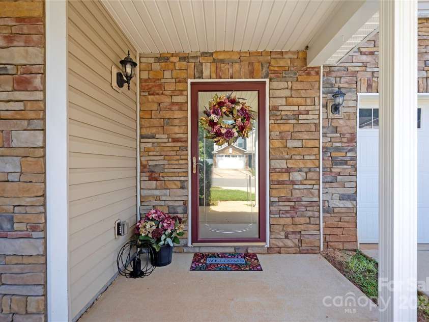 1000 Sweetgum Street, Gastonia, NC 28054.  MLS# CAR4309075, YatesRealty ID 11308. 