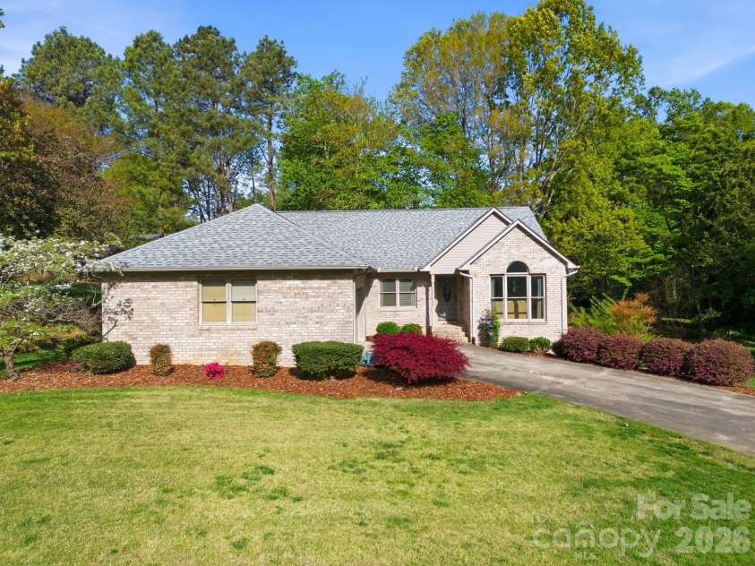 406 Vincent Court, Salisbury, NC 28146.  MLS# CAR4369623, YatesRealty ID 11308. 