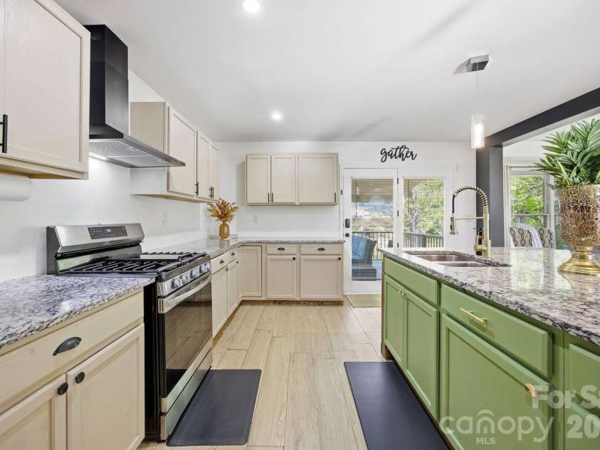406 Vincent Court, Salisbury, NC 28146.  MLS# CAR4369623, YatesRealty ID 11308. 