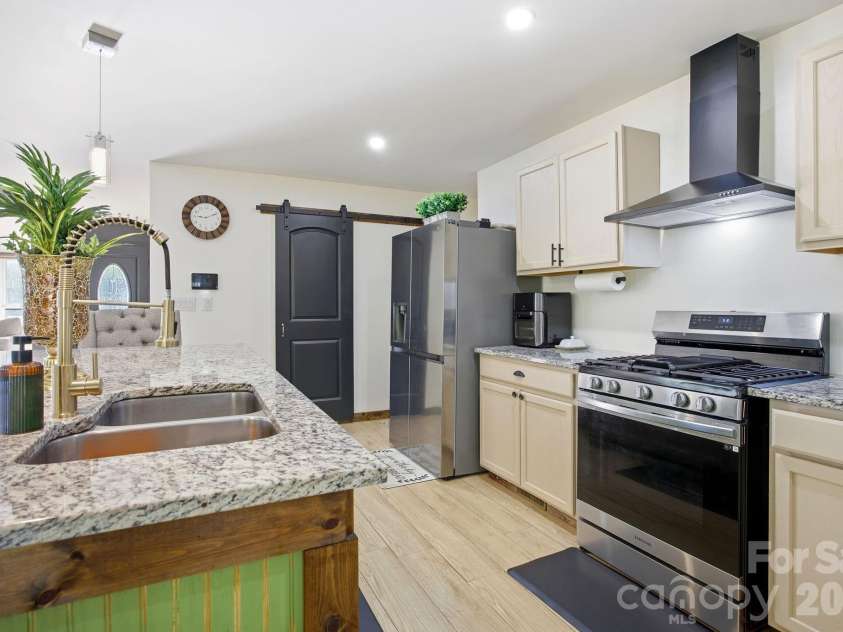 406 Vincent Court, Salisbury, NC 28146.  MLS# CAR4369623, YatesRealty ID 11308. 