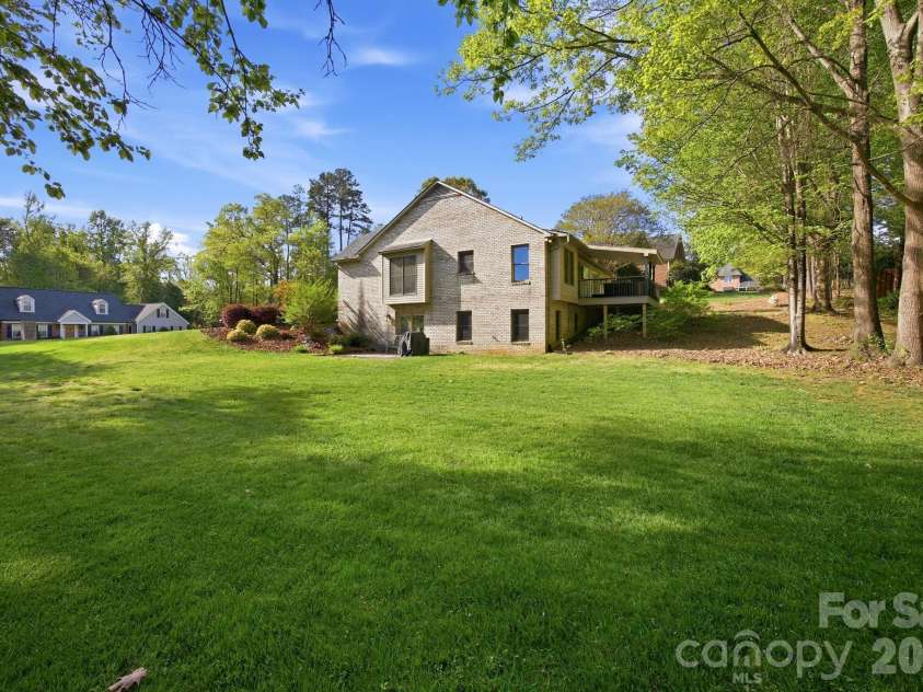 406 Vincent Court, Salisbury, NC 28146.  MLS# CAR4369623, YatesRealty ID 11308. 