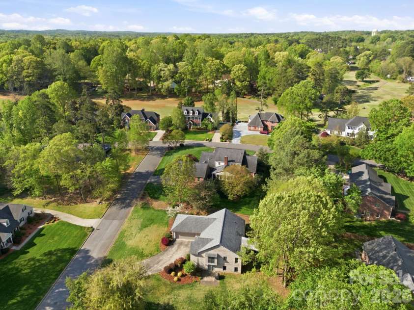 406 Vincent Court, Salisbury, NC 28146.  MLS# CAR4369623, YatesRealty ID 11308. 