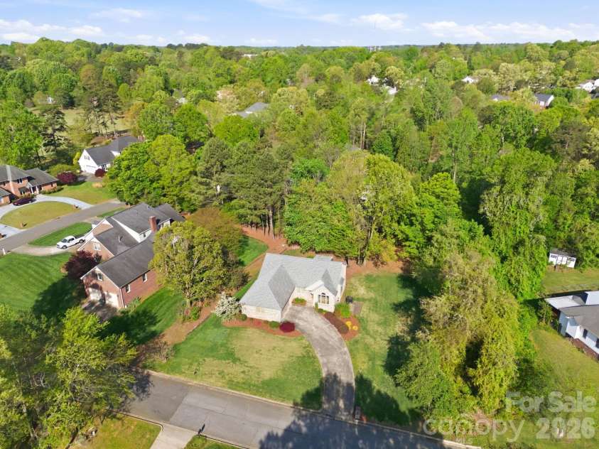 406 Vincent Court, Salisbury, NC 28146.  MLS# CAR4369623, YatesRealty ID 11308. 