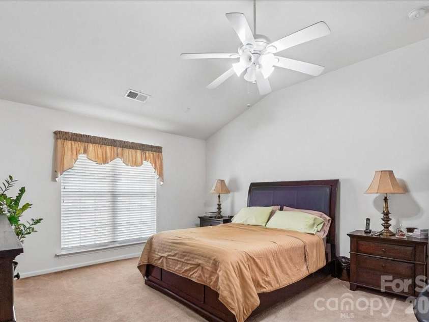 2127 Candlelight Woods Drive, Matthews, NC 28105.  MLS# CAR4369678, YatesRealty ID 11309. 