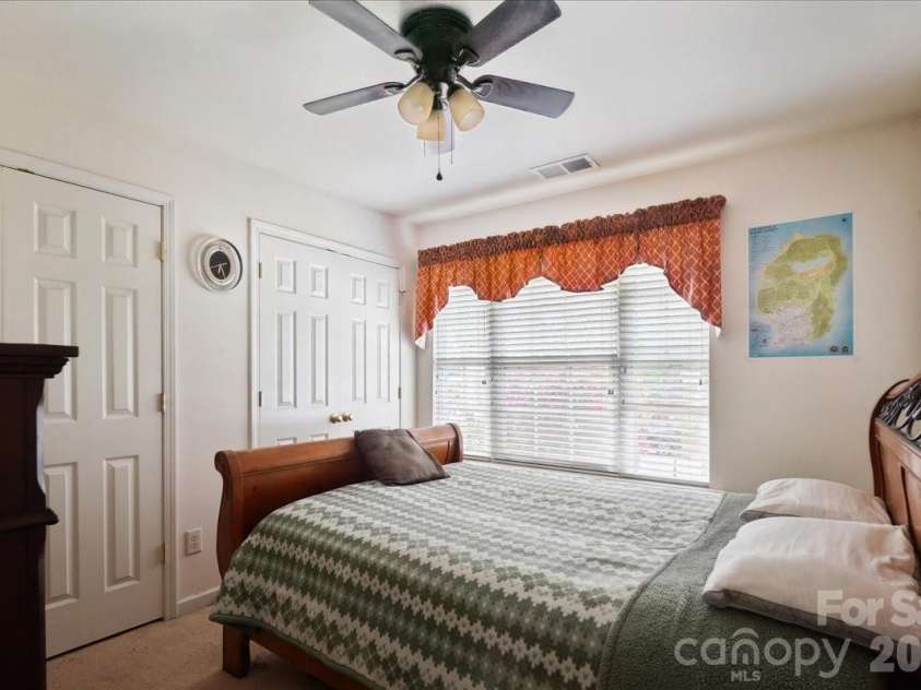 2127 Candlelight Woods Drive, Matthews, NC 28105.  MLS# CAR4369678, YatesRealty ID 11309. 