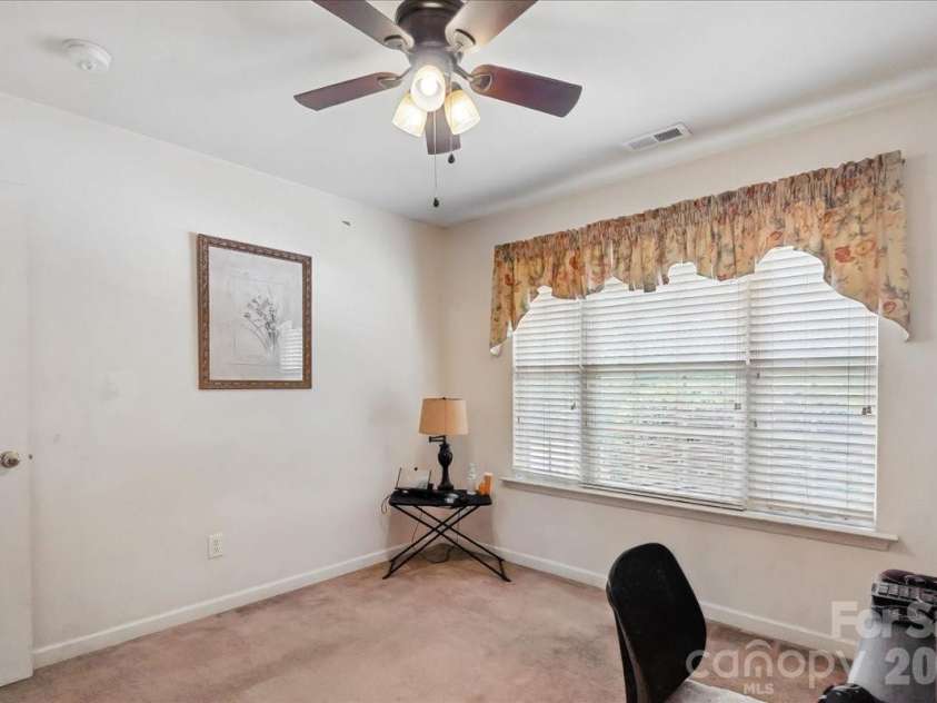 2127 Candlelight Woods Drive, Matthews, NC 28105.  MLS# CAR4369678, YatesRealty ID 11309. 