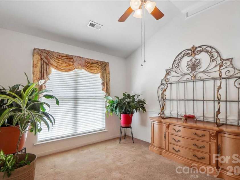 2127 Candlelight Woods Drive, Matthews, NC 28105.  MLS# CAR4369678, YatesRealty ID 11309. 