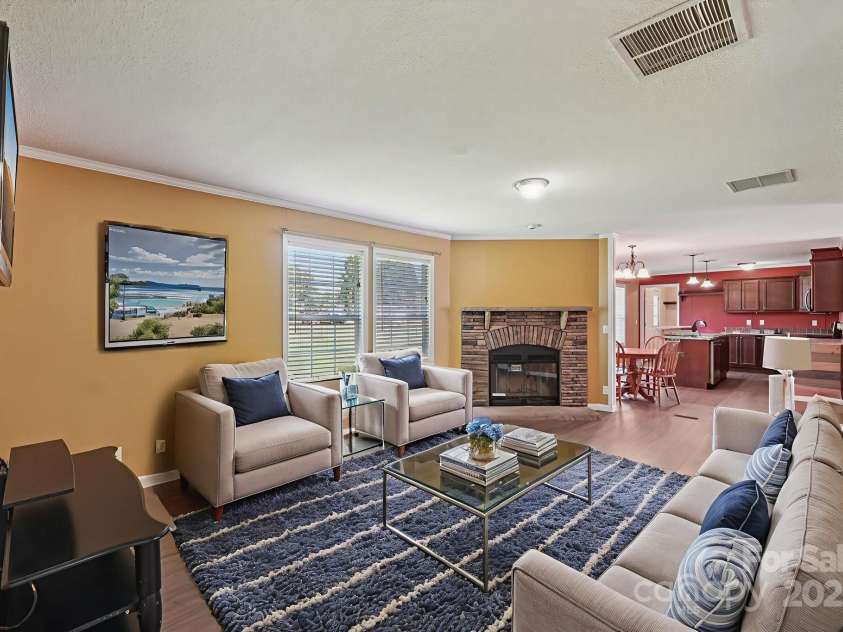 1069 Heather Glen Drive, Catawba, NC 28609.  MLS# CAR4273544, YatesRealty ID 1131. Family Room - Virtually Staged