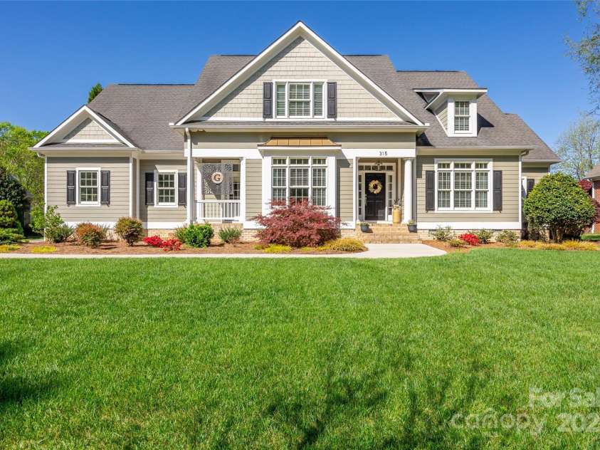 315 Muirfield Way, Salisbury, NC 28144.  MLS# CAR4239238, YatesRealty ID 11312. 