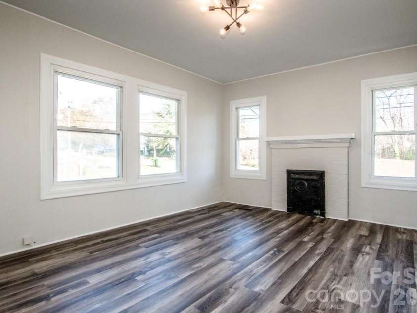 107 Rose Street, Mount Holly, NC 28120.  MLS# CAR4369199, YatesRealty ID 11313. 